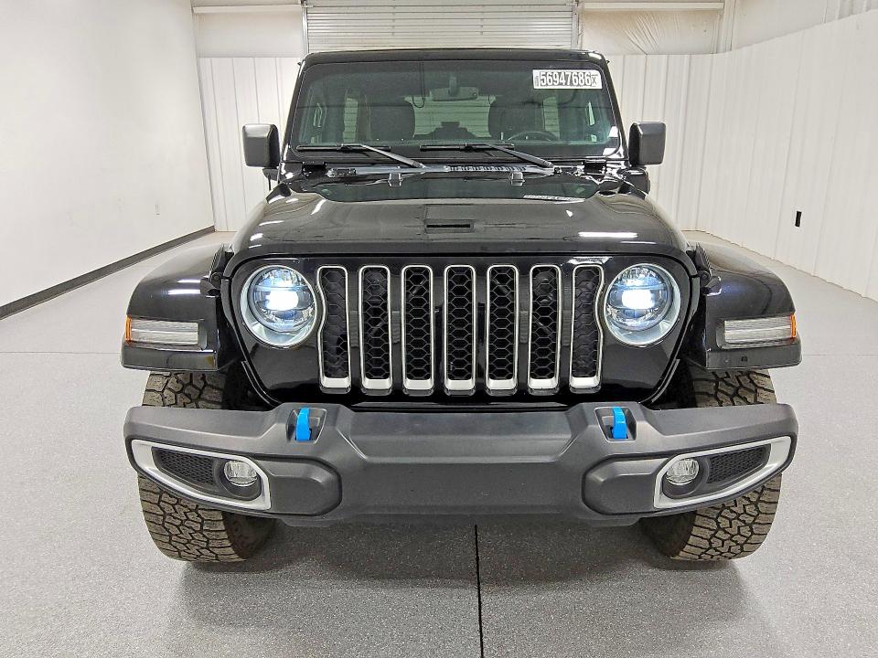 2023 Jeep Wrangler / VIN 1C4JJXP67PW621912 COPART salvage auction — MINOR DENT/SCRATCHES, MO - CERTIFICATE OF TITLE, sold $20,500 on 2026-07-09 (photo 5)