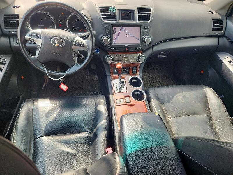2011 Toyota Highlander VIN JTEDC3EH4B2000594 COPART salvage auction — FRONT END, Qc - Gravement Accidente, sold $2,000 on 2026-07-28 (photo 8)