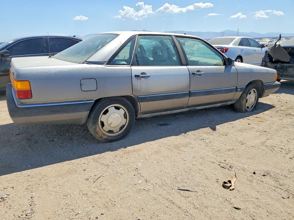 1986 Audi 5000 VIN WAUHD0445GN027290 COPART salvage auction — MINOR DENT/SCRATCHES, Ca - Dis/Dlr/Exp Only Clean Title, sold $200 on 2026-07-20 (photo 3)