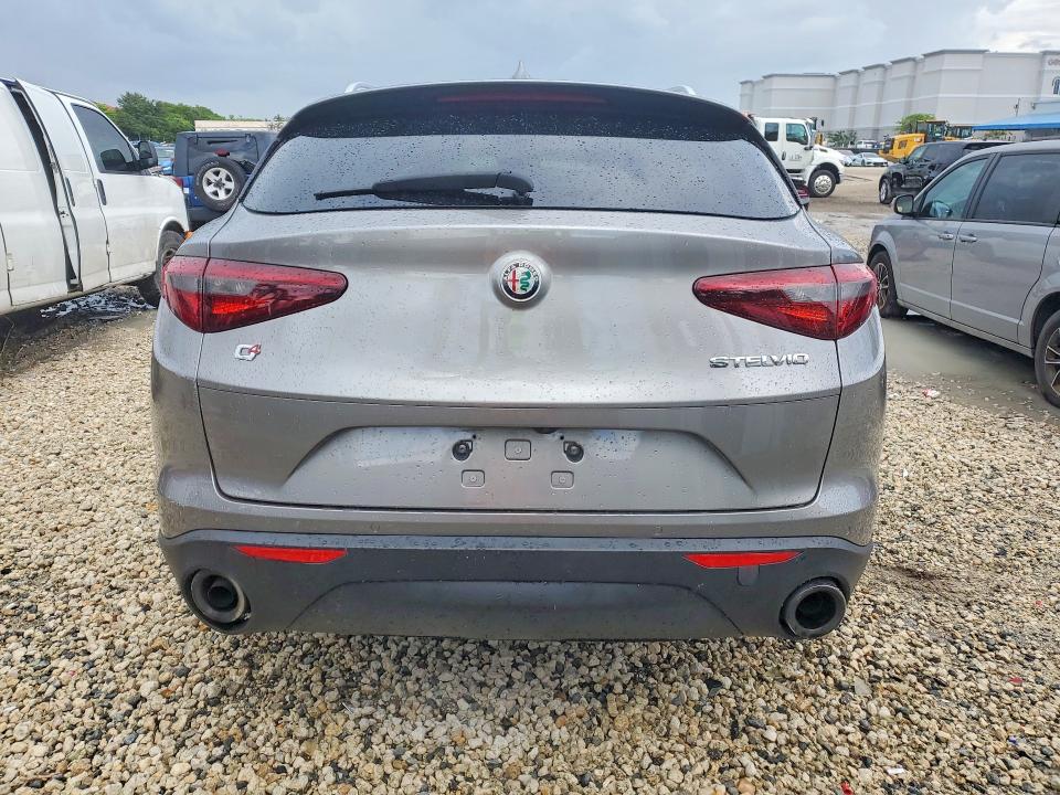 2018 Alfa romeo Stelvio VIN ZASFAKANXJ7B82786 COPART salvage auction — WATER/FLOOD, Fl - Cert Of Title-Slvg Rebld Flood, sold $1,650 on 2026-07-14 (photo 6)