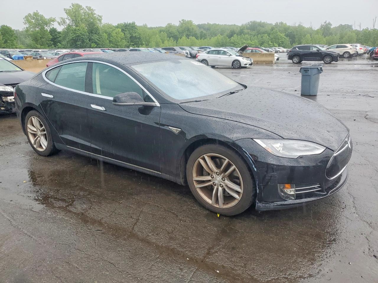 2014 Tesla Model S VIN 5YJSA1S12EFP41471 COPART salvage auction — Minor Dent/Scratches, NJ - CERTIFICATE OF TITLE (P), sold $3,300 on 2026-07-03 (photo 4)