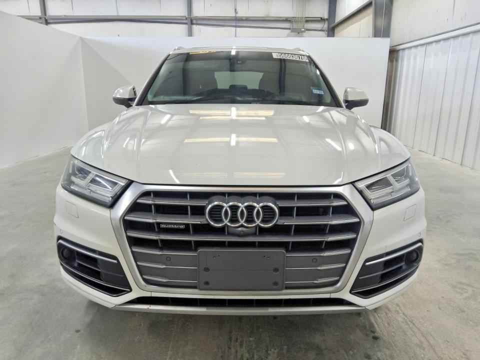 2018 Audi Q5 VIN WA1CNAFY8J2070217 COPART salvage auction — MINOR DENT/SCRATCHES, TX - CERTIFICATE OF TITLE, sold $4,100 on 2026-07-23 (photo 5)