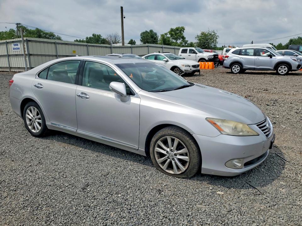 2010 Lexus ES VIN JTHBK1EG2A2362950 COPART salvage auction — MINOR DENT/SCRATCHES, Nj - Cert Of Title-Salvage, sold $4,250 on 2026-07-31 (photo 4)