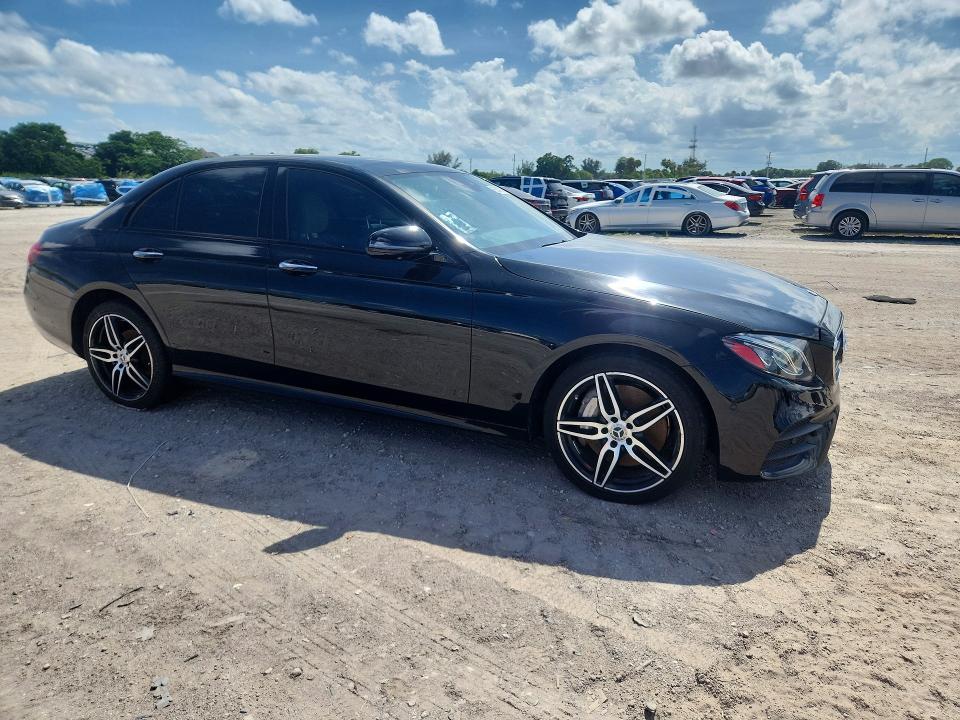 2020 Mercedes-benz VIN W1KZF8EB4LA835490 COPART salvage auction — MINOR DENT/SCRATCHES, Fl - Certificate Of Title, sold $15,100 on 2026-07-28 (photo 4)