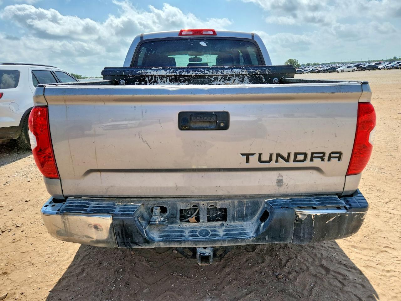 2016 Toyota Tundra VIN 5TFEM5F16GX096760 COPART salvage auction — Minor Dent/Scratches, TX - CERTIFICATE OF TITLE, sold $4,350 on 2026-07-09 (photo 6)