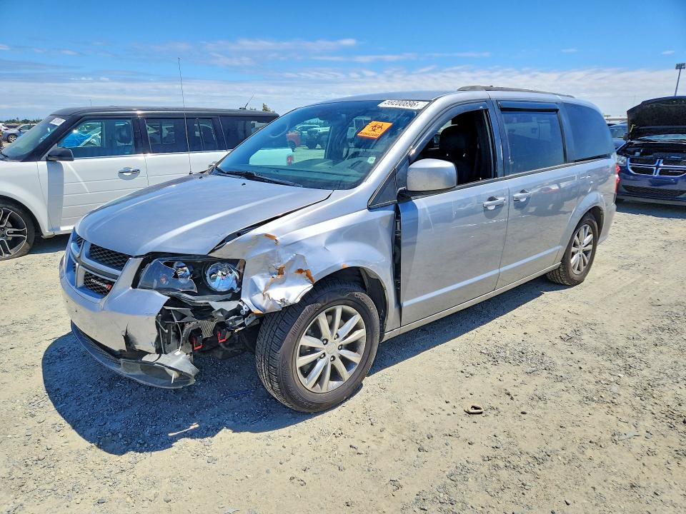 2018 Dodge Caravan VIN 2C4RDGEG8JR319048 COPART salvage auction — FRONT END, Ca - Salvage Certificate (P), sold $425 on 2026-07-09 (photo 1)