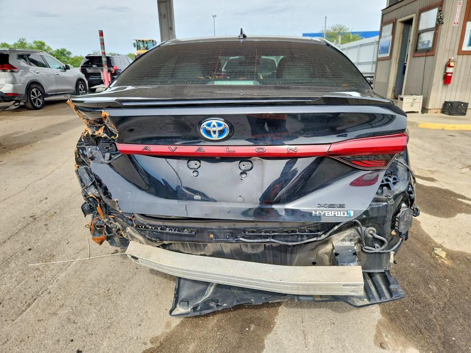 2019 Toyota Avalon hybrid VIN 4T1B21FB4KU001600 COPART salvage auction — REAR END, WV - CERTIFICATE OF TITLE, sold $8,000 on 2026-08-24 (photo 6)