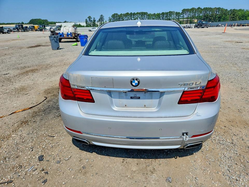 2013 BMW VIN WBAYE8C5XDD131703 COPART salvage auction — WATER/FLOOD, Nc - Salvage Cert-Water/Flood Damag, sold $225 on 2026-07-06 (photo 6)
