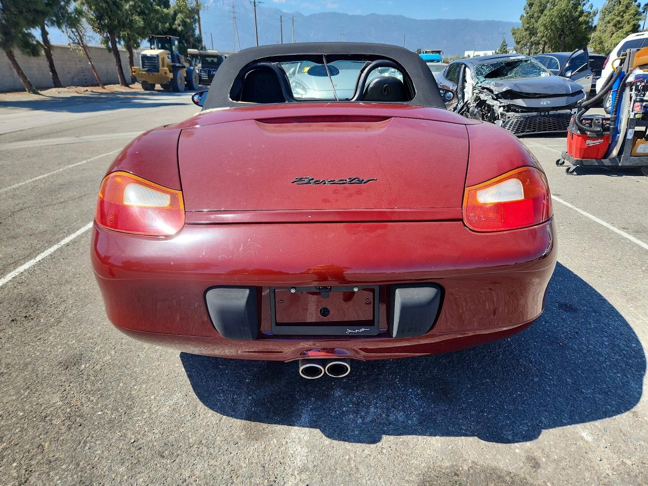 2001 Porsche Boxster VIN WP0CA29861U625575 COPART salvage auction — Normal Wear, CA - DIS/DLR/EXP ONLY CLEAN TITLE, sold $425 on 2026-06-30 (photo 6)