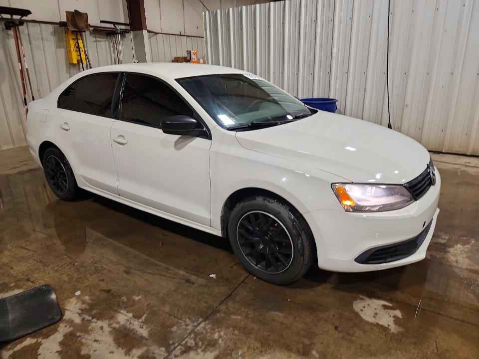 2013 Volkswagen VIN 3VW1K7AJ8DM256420 COPART salvage auction — REAR END, Pa - Certificate Of Salvage, sold $425 on 2026-07-02 (photo 4)