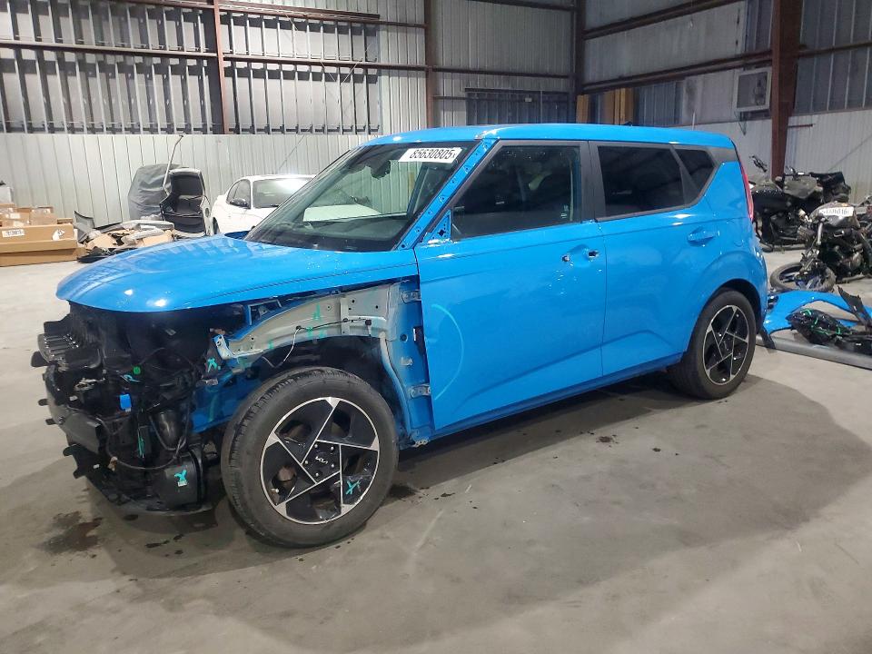 2023 Kia Soul VIN KNDJ33AU3P7204971 COPART salvage auction — FRONT END, Fl - Cert Of Title Slvg Rebuildable, sold $200 on 2026-07-27 (photo 1)