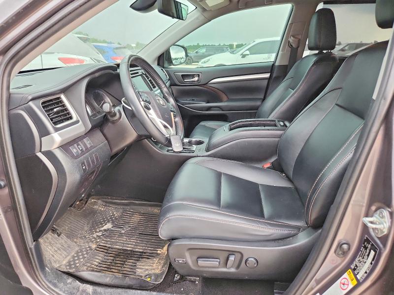 2019 Toyota VIN 5TDKZRFH2KS318315 COPART salvage auction — SIDE, Tx - Salvage Vehicle Title, sold $13,200 on 2026-07-07 (photo 7)
