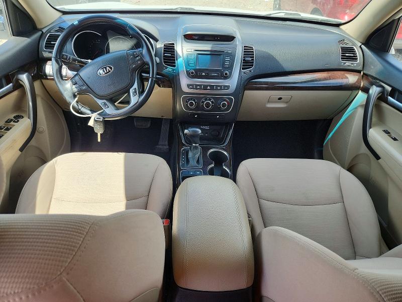 2015 Kia Sorento VIN 5XYKTCA67FG597381 COPART salvage auction — SIDE, Ut - Salvage Certificate, sold $1,450 on 2026-07-02 (photo 8)