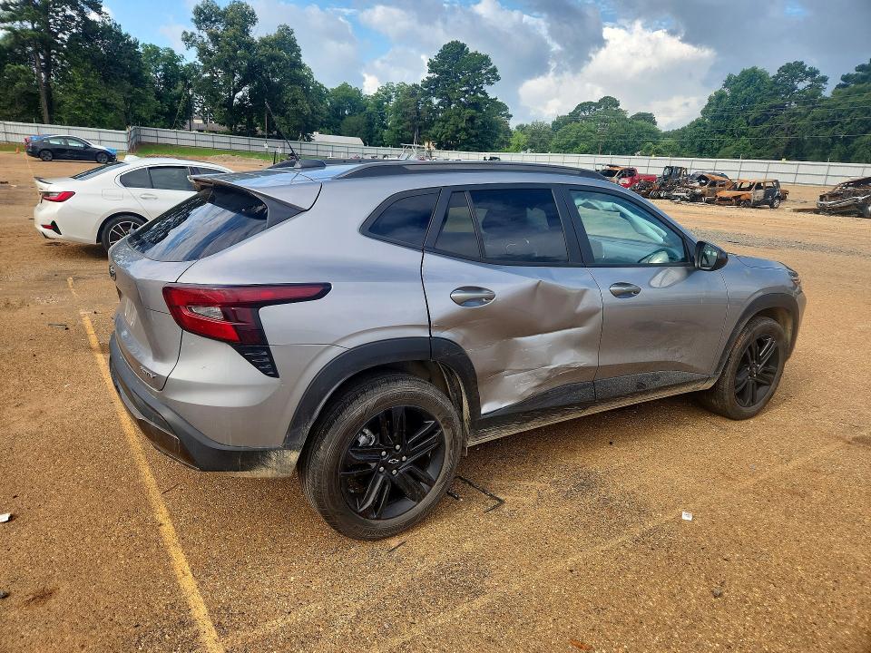 2024 Chevrolet VIN KL77LKE27RC029175 COPART salvage auction — SIDE, Tx - Salvage Vehicle Title, sold $11,500 on 2026-07-20 (photo 3)