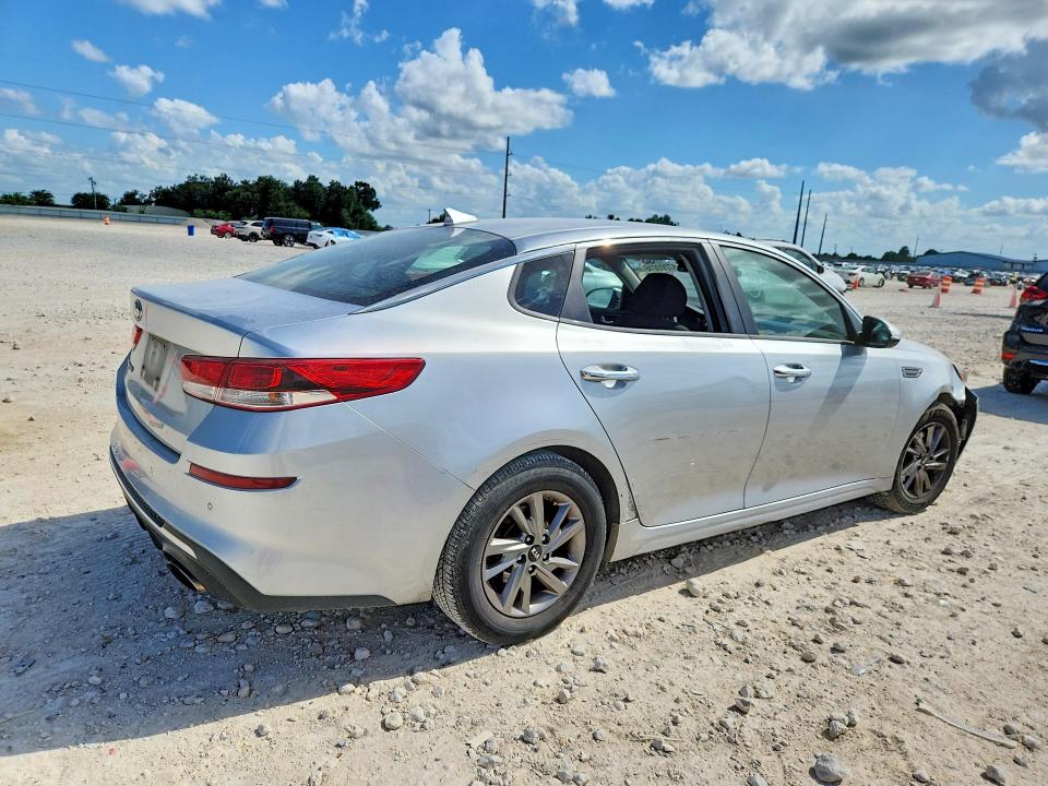 2019 Kia VIN 5XXGT4L35KG282091 COPART salvage auction — VANDALISM, Salvage Title, sold $550 on 2026-07-23 (photo 3)