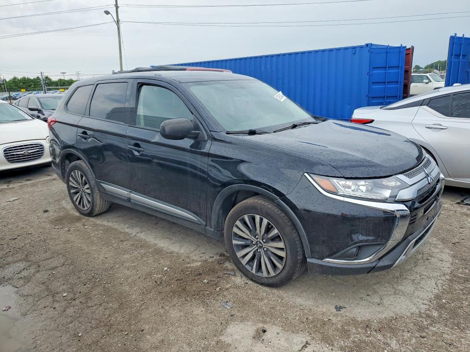 2020 Mitsubishi VIN JA4AD2A3XLZ048399 COPART salvage auction — MINOR DENT/SCRATCHES, In - Certificate Of Title, sold $5,100 on 2026-07-24 (photo 4)