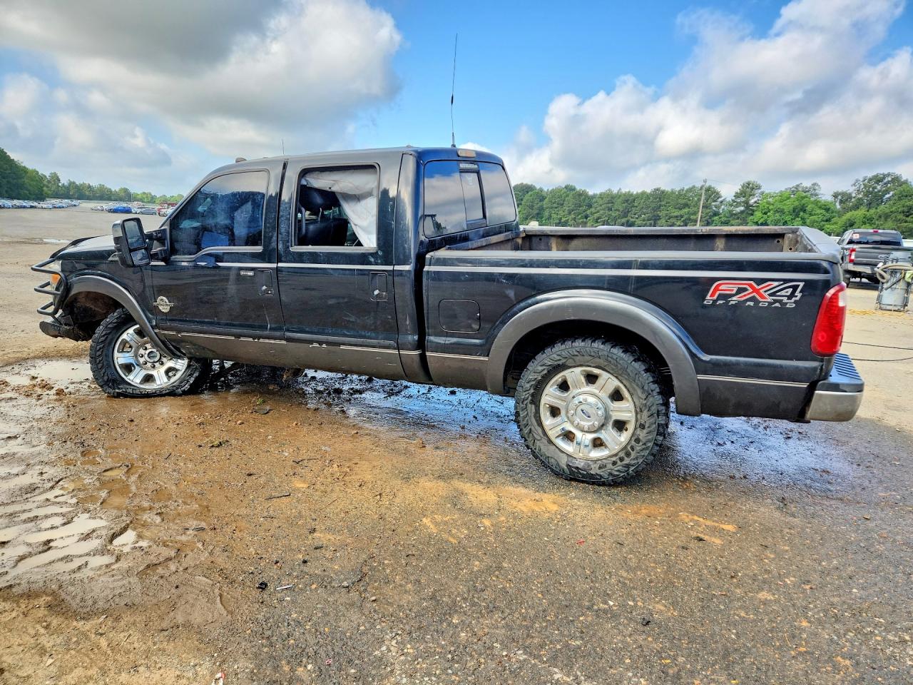 2015 Ford F-250 Super Duty VIN 1FT7W2BT4FED36472 COPART salvage auction — Front End, LA - CERT OF TITLE-SALVAGE, sold $3,900 on 2026-07-09 (photo 2)