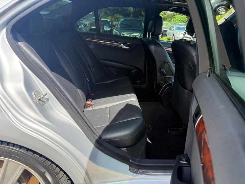 2010 Mercedes-benz C class VIN WDDGF8BB9AR111417 COPART salvage auction — NORMAL WEAR, Me - Certificate Of Title (P), sold $1,850 on 2026-07-08 (photo 6)