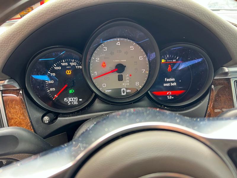 2015 Porsche Macan VIN WP1AB2A52FLB66269 COPART salvage auction — MINOR DENT/SCRATCHES, Nj - Certificate Of Title (P), sold $6,700 on 2026-07-29 (photo 8)