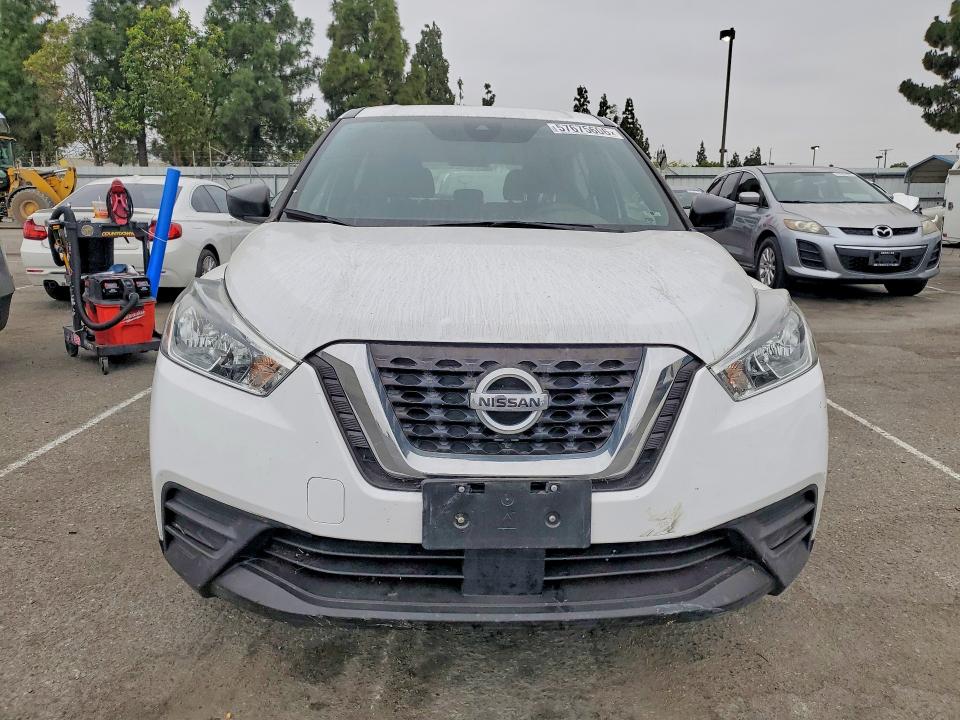 2020 Nissan Kicks VIN 3N1CP5BV6LL487990 COPART salvage auction — REAR END, Ca - Salvage Certificate, sold $4,300 on 2026-07-02 (photo 5)