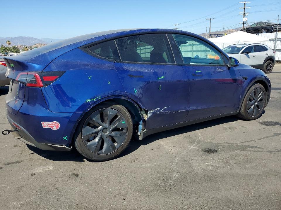 2024 Tesla Model y VIN 7SAYGAEE7RF184296 COPART salvage auction — REAR END, CA - SALVAGE CERTIFICATE, sold $13,500 on 2026-07-20 (photo 3)