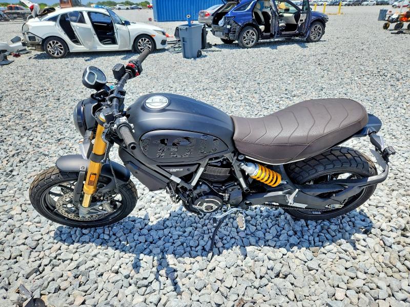 2025 Ducati Scrambler VIN ZDMKAFCP3SB004217 COPART salvage auction — FRONT END, Fl - Certificate Of Destruction, sold $4,100 on 2026-07-09 (photo 3)