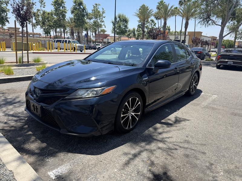 2020 Toyota Camry hybrid VIN 4T1G31AK3LU016262 COPART salvage auction — MINOR DENT/SCRATCHES, Ca - Dis/Dlr/Exp Only Clean Title (P), sold $4,050 on 2026-07-10 (photo 2)
