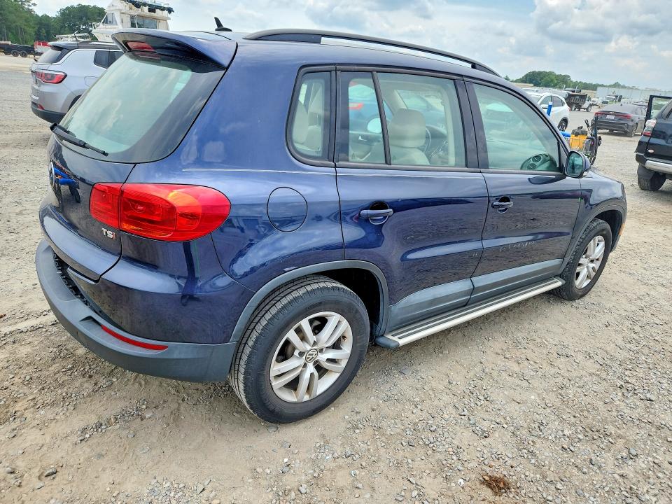 2016 Volkswagen Tiguan VIN WVGAV7AX3GW600699 COPART salvage auction — MINOR DENT/SCRATCHES, Va - Dealer Only Clean Title, sold $325 on 2026-07-08 (photo 3)