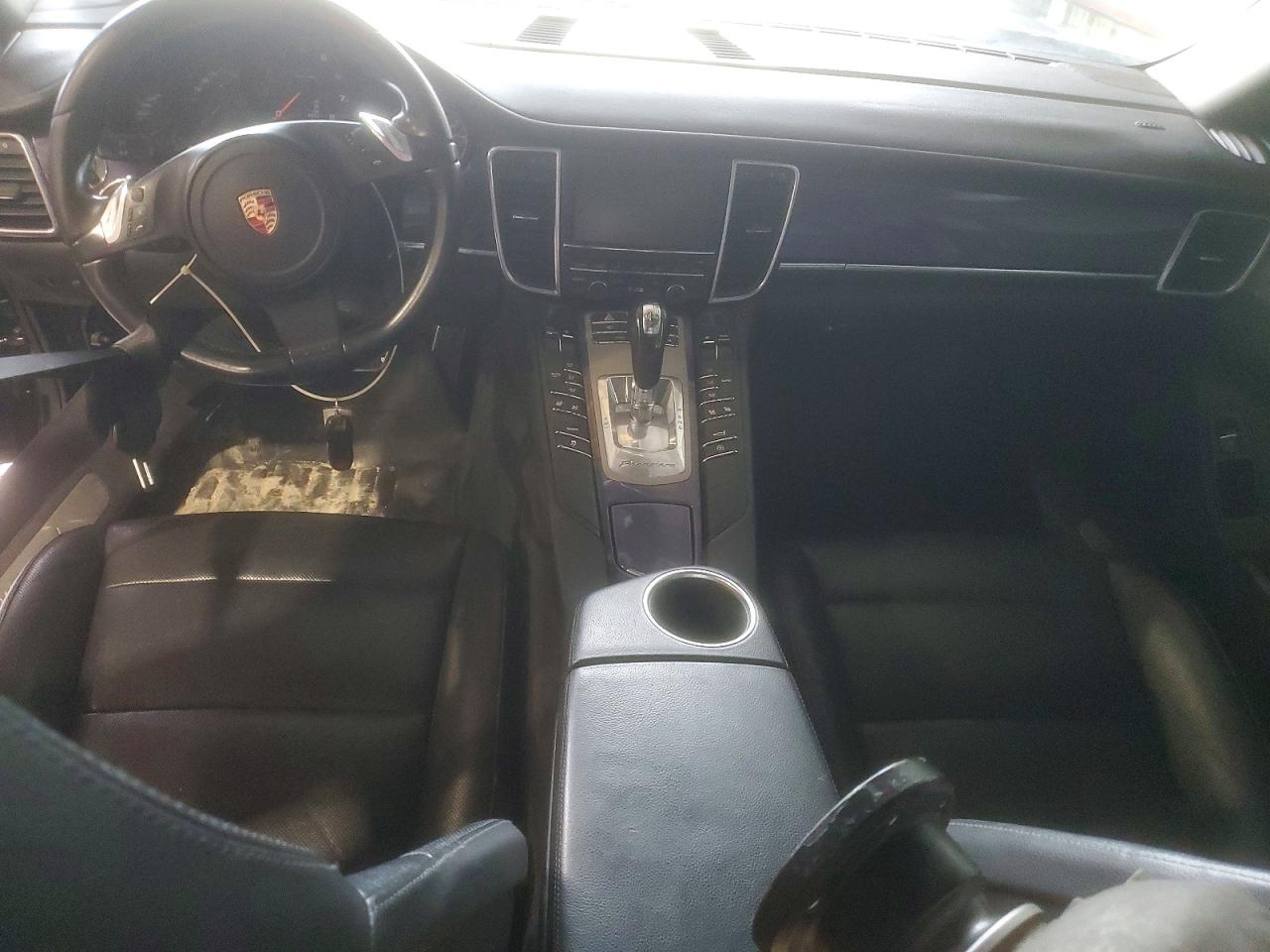 2011 Porsche Panamera VIN WP0AA2A71BL011244 COPART salvage auction — Minor Dent/Scratches, VA - CERTIFICATE OF TITLE (P), sold $3,900 on 2026-07-02 (photo 8)