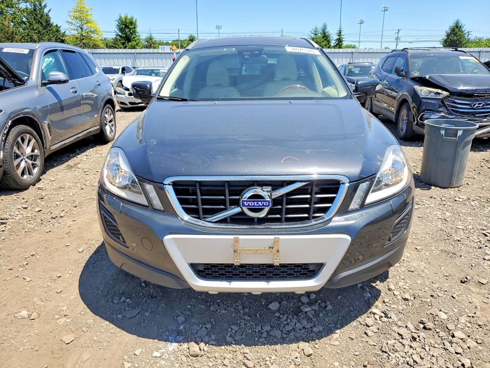 2012 Volvo Xc60 VIN YV4940DZ4C2331755 COPART salvage auction — REAR END, Md - Cert Of Salvage > 75% Damage, sold $2,200 on 2026-07-06 (photo 5)