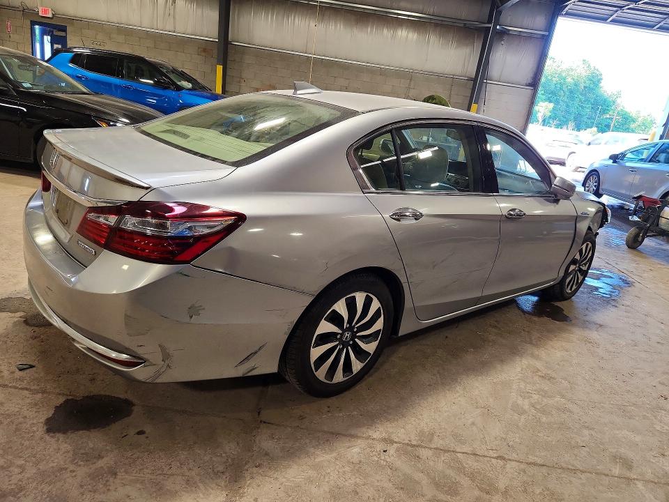 2017 Honda Accord VIN JHMCR6F38HC019122 COPART salvage auction — FRONT END, Pa - Certificate Of Salvage, sold $50 on 2026-07-22 (photo 3)