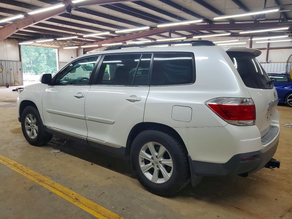2013 Toyota VIN 5TDZK3EH0DS096703 COPART salvage auction — UNDERCARRIAGE, Nc - Salvage Certificate Of Title, sold $3,250 on 2026-07-22 (photo 2)