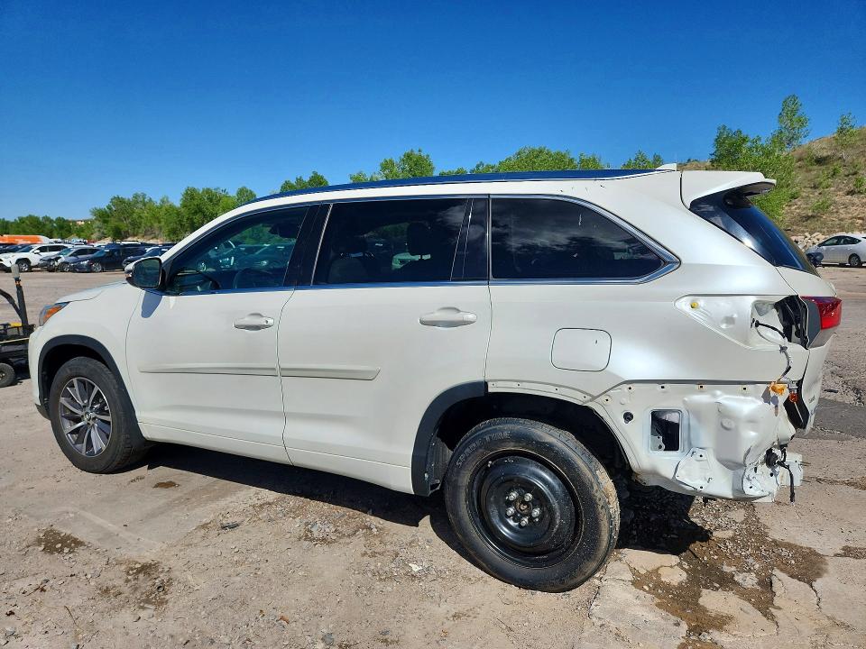 2017 Toyota VIN 5TDJZRFH0HS382731 COPART salvage auction — REAR END, Tn - Salvage Certificate, sold $10,900 on 2026-07-13 (photo 2)