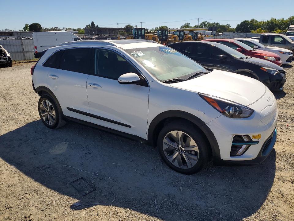 2022 Kia Niro VIN KNDCE3LG6N5147622 COPART salvage auction — REAR END, Ca - Dis/Dlr/Exp Only Clean Title, sold $6,900 on 2026-07-16 (photo 4)