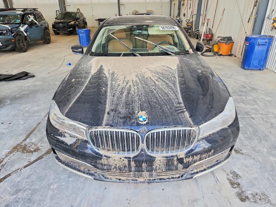 2016 BMW 7er VIN WBA7F2C51GG419523 COPART salvage auction — WATER/FLOOD, Ne - Cert Of Title-Salvage, sold $2,100 on 2026-08-18 (photo 5)