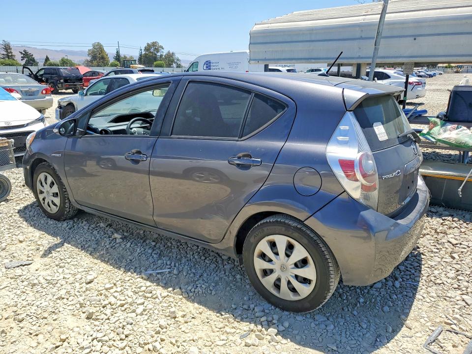 2013 Toyota Prius VIN JTDKDTB38D1534501 COPART salvage auction — REAR END, Ca - Dis/Dlr/Exp Only Clean Title, sold $3,050 on 2026-07-07 (photo 2)