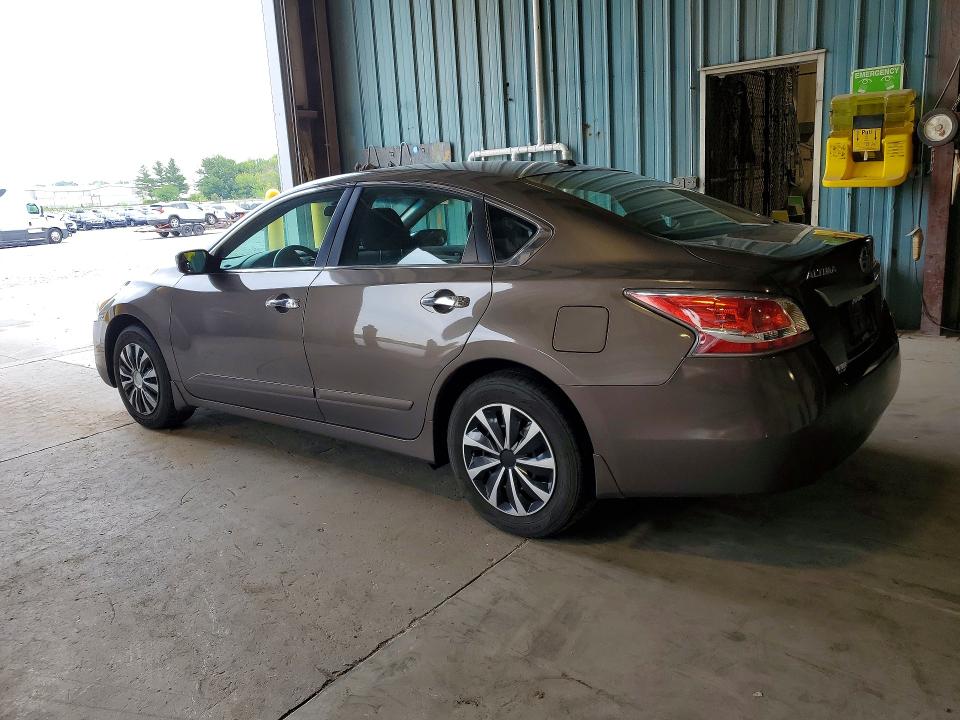 2015 Nissan VIN 1N4AL3AP2FN877194 COPART salvage auction — NORMAL WEAR, Ia - Certificate Of Title, sold $525 on 2026-07-04 (photo 2)