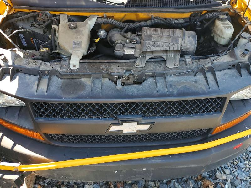 2015 Chevrolet VIN 1GB3G3BG0F1227944 COPART salvage auction — NORMAL WEAR, PA - CERT OF TITLE, sold $1,400 on 2026-07-28 (photo 6)