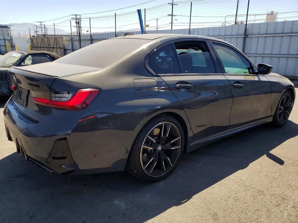 2025 BMW VIN 3MW59FT00S8F82066 COPART salvage auction — SIDE, Salvage Title, sold $29,000 on 2026-08-05 (photo 3)