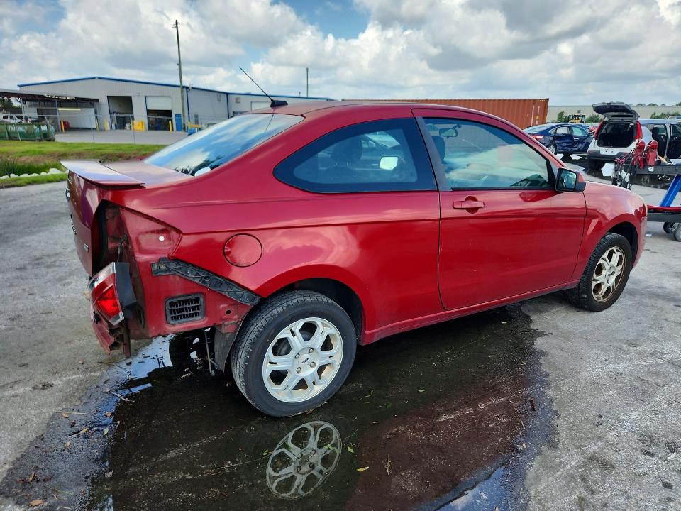 2009 Ford Focus VIN 1FAHP32N69W202141 COPART salvage auction — REAR END, FL - CERT OF TITLE SLVG REBUILDABLE, sold $375 on 2026-07-02 (photo 3)