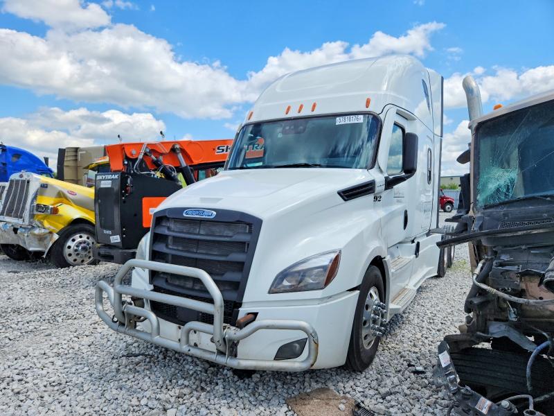 2021 Freightliner Cascadia 126 VIN 3AKJHHDR2MSMD6642 COPART salvage auction — WATER/FLOOD, KS - CERT OF TITLE-SALVAGE, sold $15,100 on 2026-07-23 (photo 2)