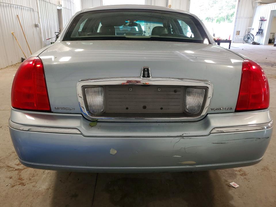 2007 Linc Continental VIN 1LNHM81V67Y625042 COPART salvage auction — FRONT END, MN - CERTIFICATE OF TITLE, sold $550 on 2026-07-02 (photo 6)