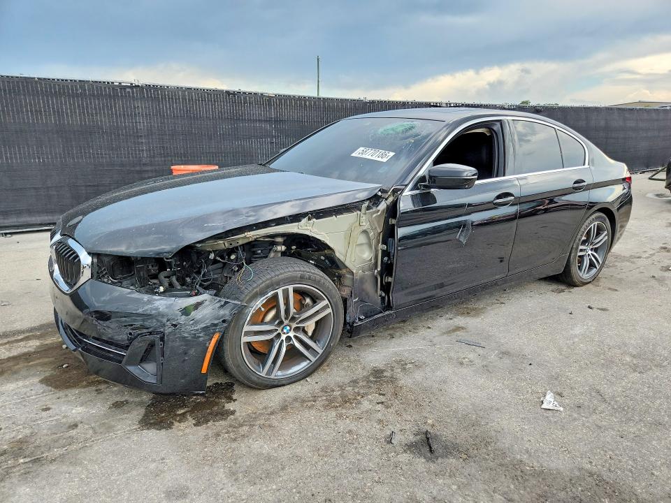 2021 BMW 5er VIN WBA53BH06MCF74135 — COPART salvage auction photo