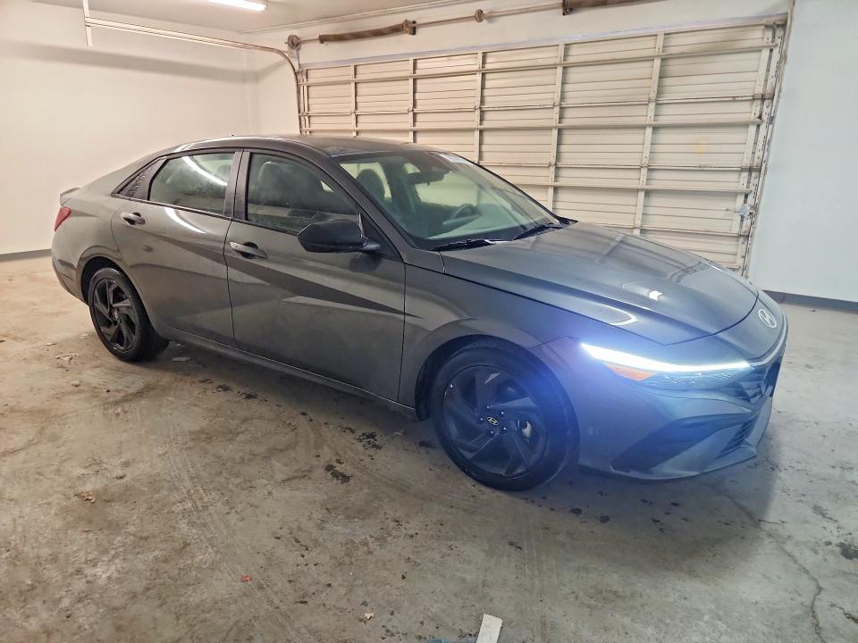2026 Hyundai Elantra VIN KMHLM4DG9TU125331 COPART salvage auction — VANDALISM, Tx - Certificate Of Title, sold $13,200 on 2026-07-08 (photo 4)