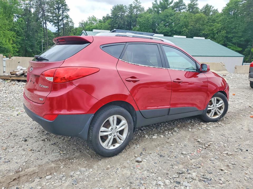 2010 Hyundai Tucson VIN KM8JUCAC7AU056610 COPART salvage auction — FRONT END, Ma - Cert Of Title-Reconstrctd Coll, sold $850 on 2026-07-08 (photo 3)