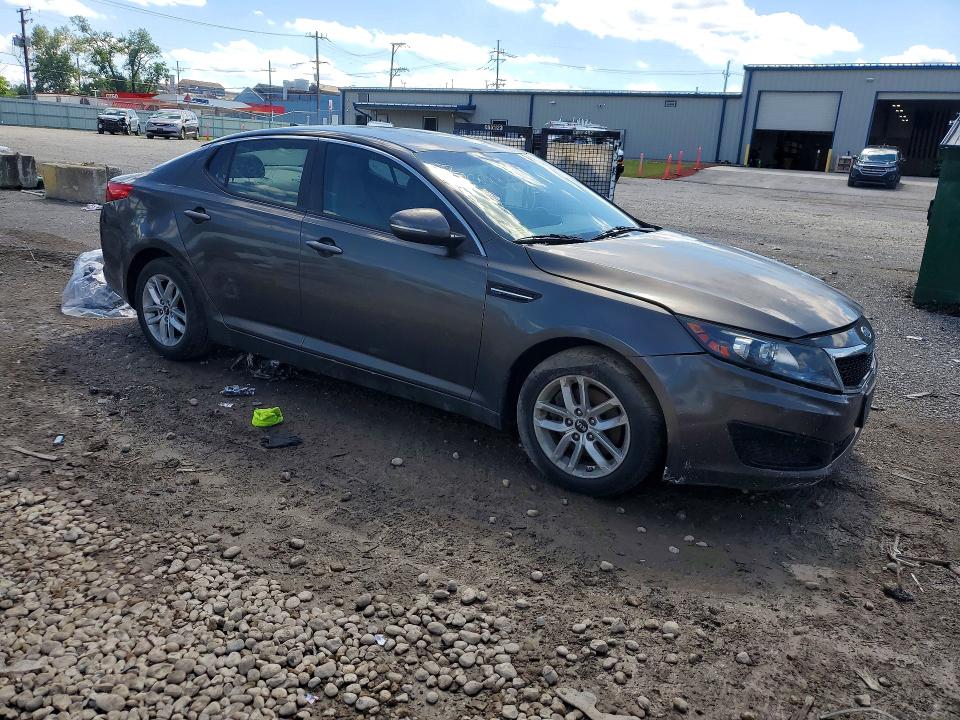 2011 Kia Optima VIN KNAGM4A71B5122620 COPART salvage auction — VANDALISM, Il - Salvage Certificate, sold $375 on 2026-07-31 (photo 4)