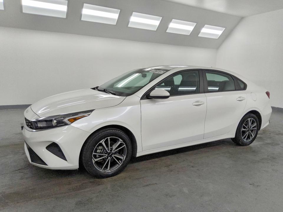 2022 Kia Forte VIN 3KPF24AD3NE499534 COPART salvage auction — NORMAL WEAR, CA - CERTIFICATE OF TITLE, sold $9,400 on 2026-07-14 (photo 1)