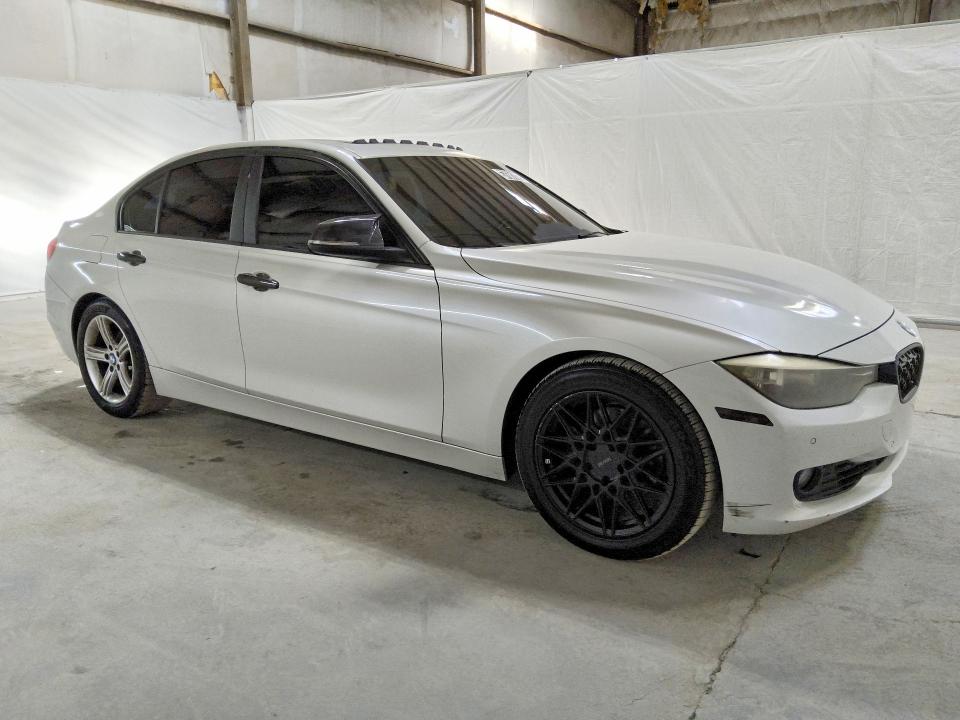 2015 BMW 3er VIN WBA3C1C56FK119229 COPART salvage auction — REAR END, Tn - Certificate Of Title, sold $1,850 on 2026-07-07 (photo 4)