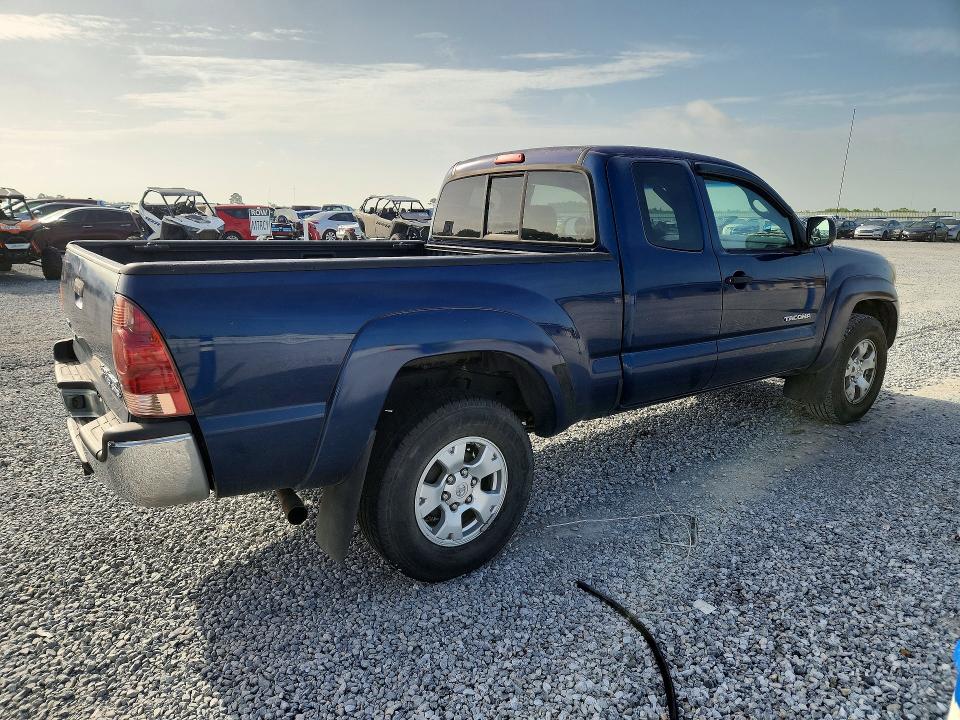 2007 Toyota Tacoma VIN 5TETU62N07Z388807 COPART salvage auction — MINOR DENT/SCRATCHES, Tx - Certificate Of Title, sold $3,200 on 2026-07-06 (photo 3)