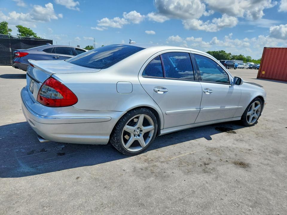 2009 Mercedes-benz E-class VIN WDBUF56X39B425973 COPART salvage auction — FRONT END, FL - CERT OF TITLE SLVG REBUILDABLE, sold $1,250 on 2026-07-16 (photo 3)
